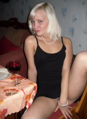 проститутка Лора, 23, Пермь